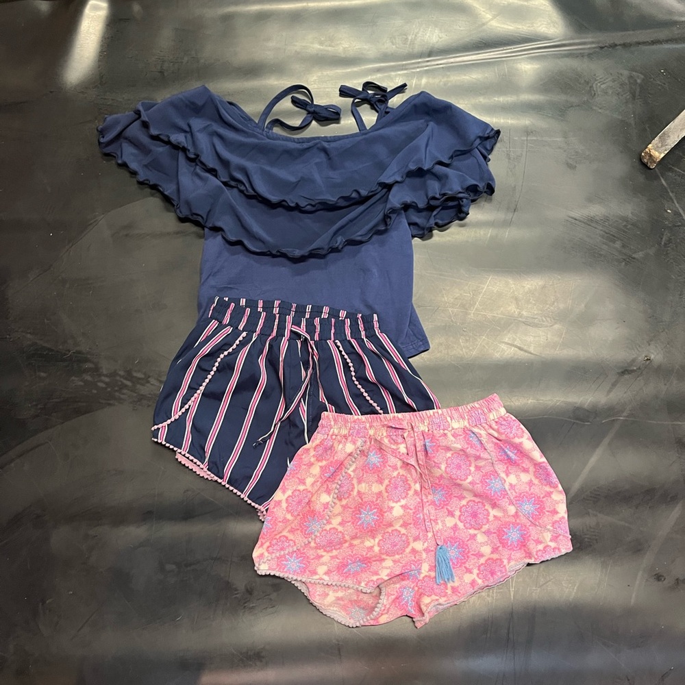 Girls blouse and shorts